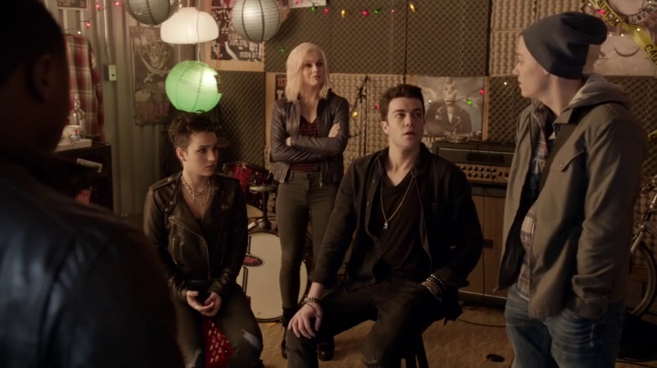 iZombie “Dead Rat, Live Rat, Brown Rat, White Rat” Recap