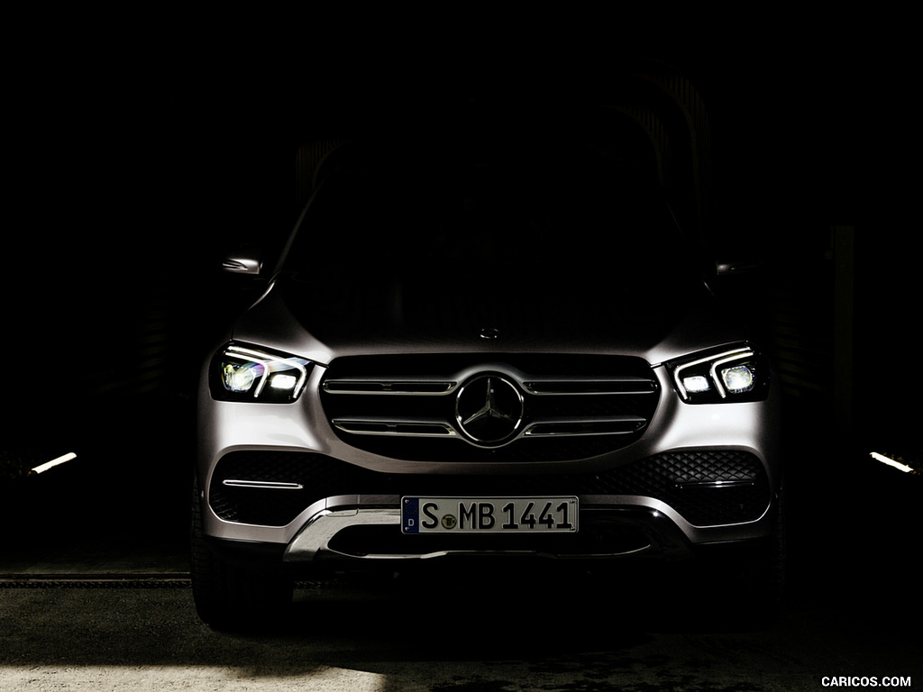 2020 Mercedes-Benz GLE (Color: Mojave Silver) - Front