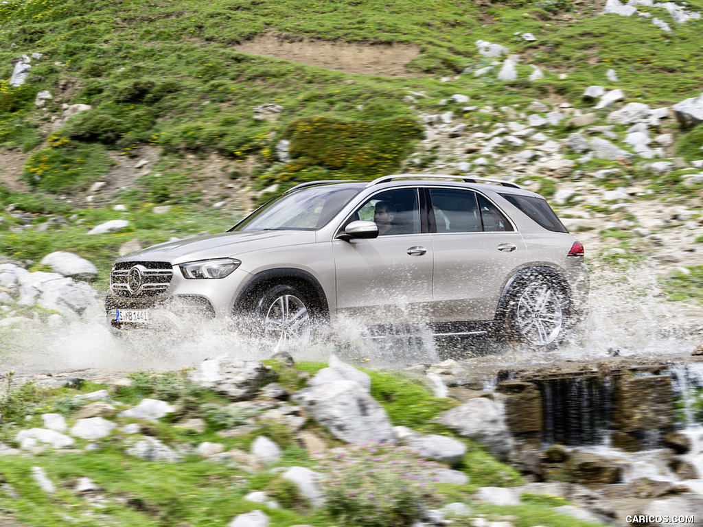 2020 Mercedes-Benz GLE (Color: Mojave Silver) - Off-Road