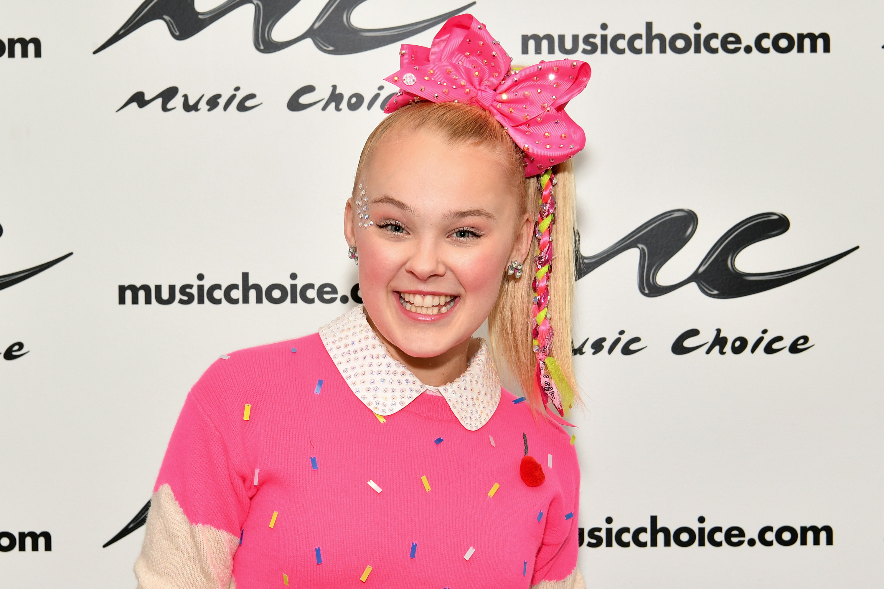 JoJo Siwa, Teen celebrity, Celeb crush, Tigerbeat magazine, 3000x2000 HD Desktop