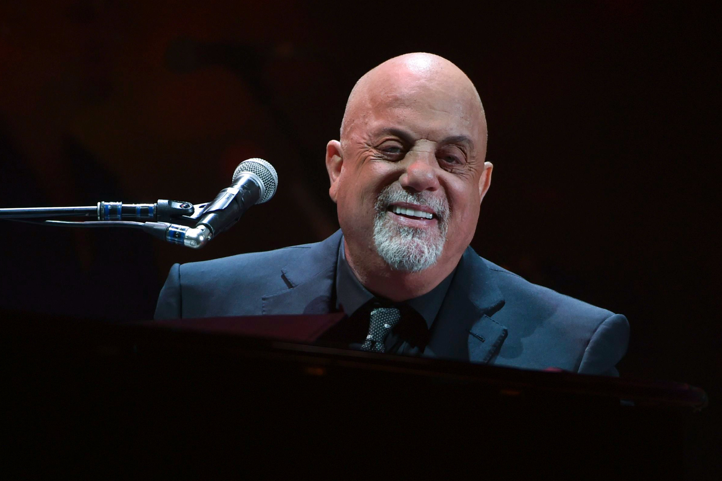 Billy Joel, House of Blue Light performance, Music magic, Unforgettable show, 2380x1590 HD Desktop