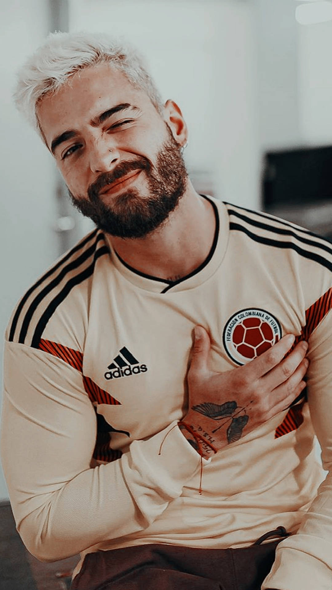 Maluma Winking Soccer Shirt Wallpaper