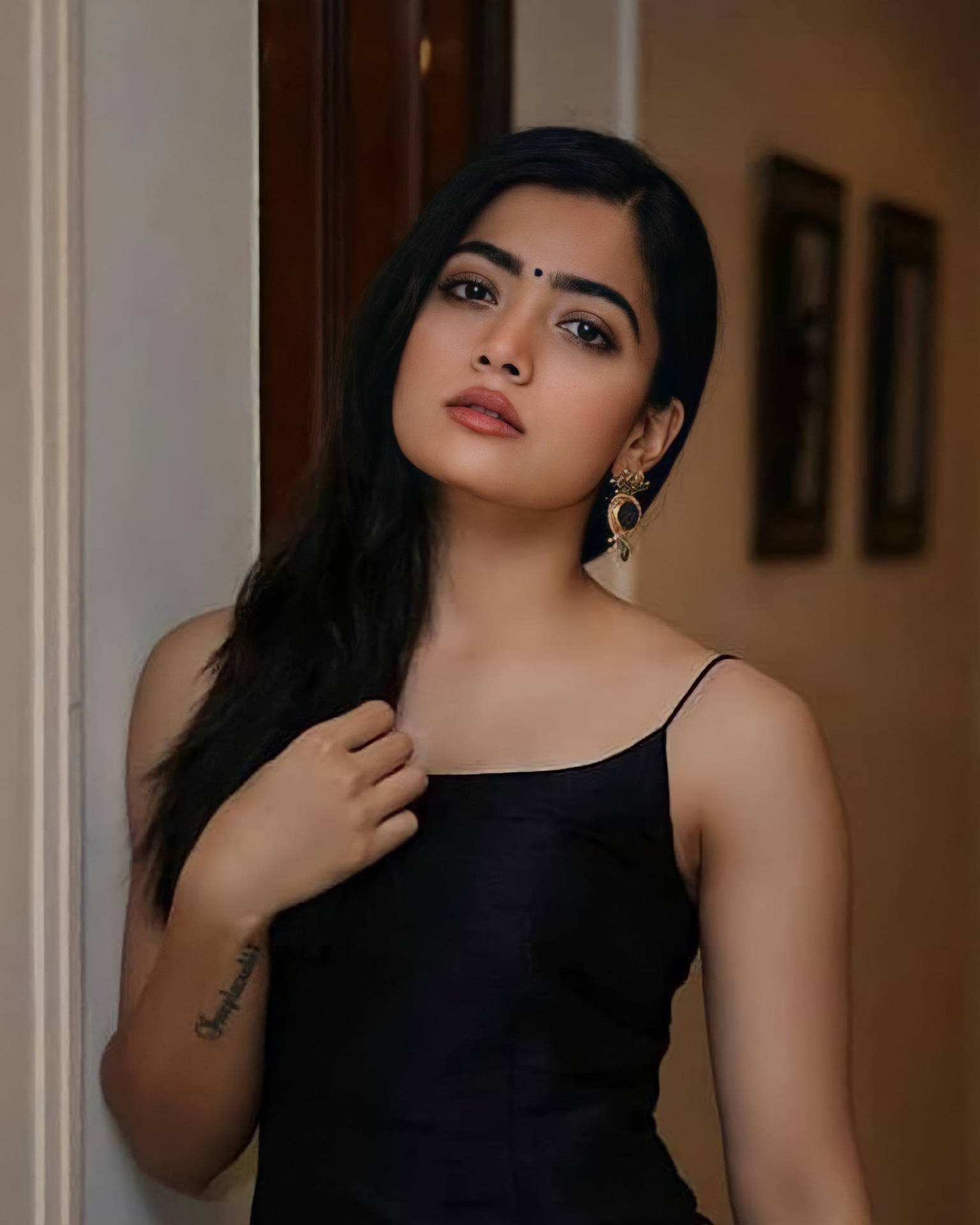 Rashmika Mandanna HD Black Outift Wallpaper