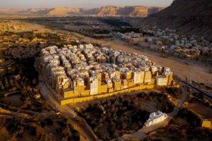 architecture, Building, Nature, Landscape, Trees, Yemen, Town, Mountains, Old building, Valley, Dirt road, Shibam, Palm trees, Birds eye view, Ancient