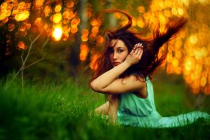 fall, Sunset, Women, Brunette, Grass, Yellow, Depth of field, Windy