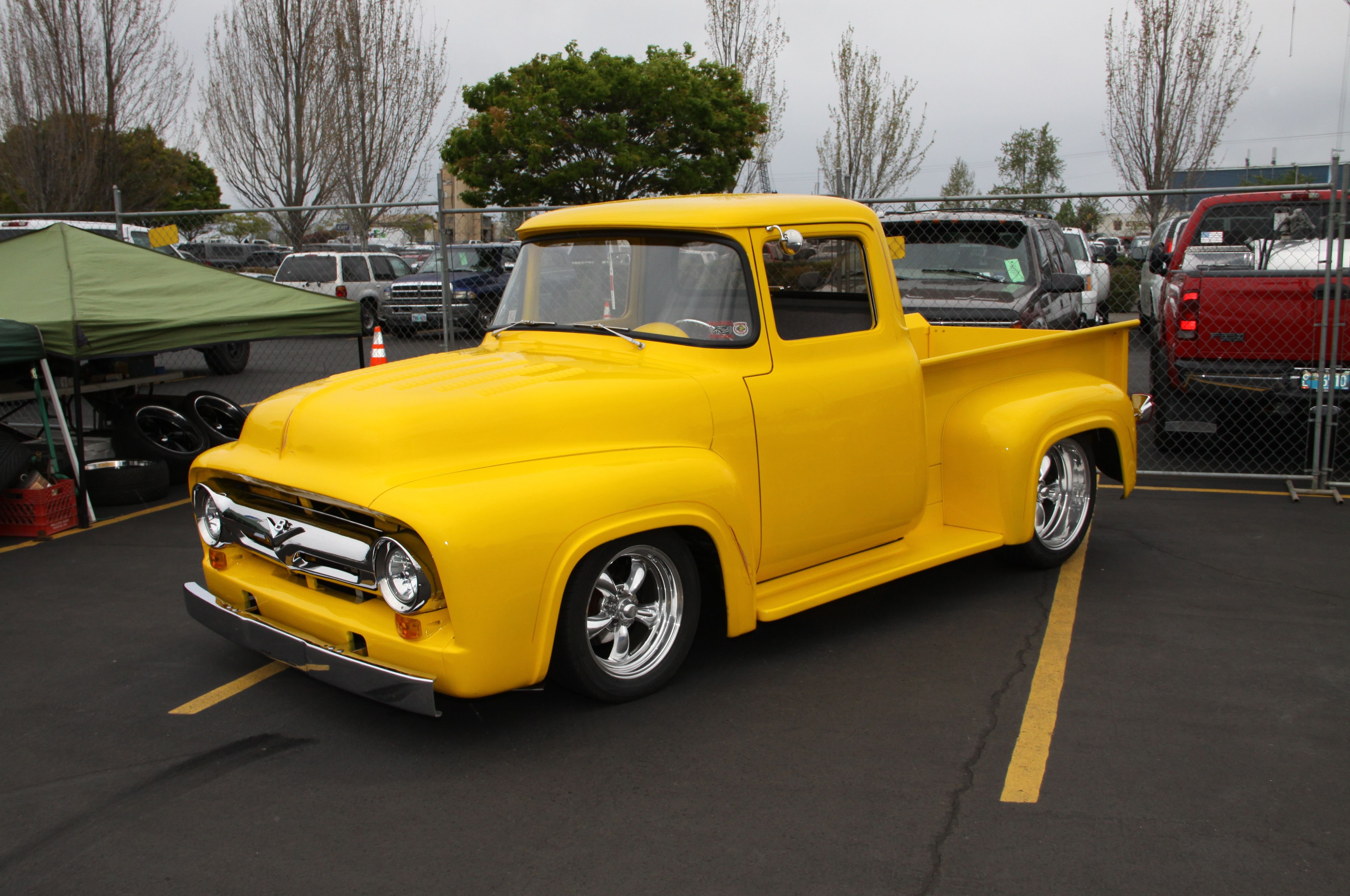 56 Ford Hot Rod