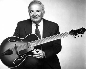 Bucky Pizzarelli