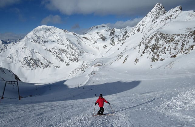 5 Reasons Why Intermediate Skiers Will Love the Stubai Glacier | Welove2ski