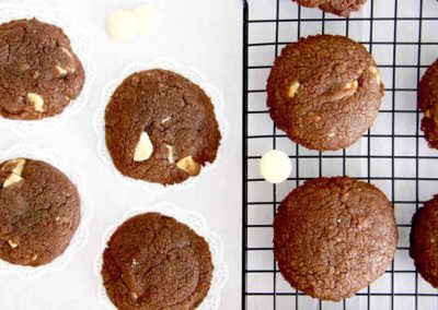 EASY 4 INGREDIENT NUTELLA WHITE CHOCOLATE COOKIES