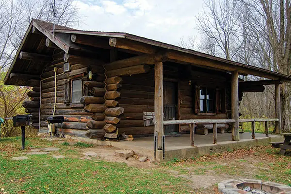 Cabin on the Hill at Wildlife Prairie Park