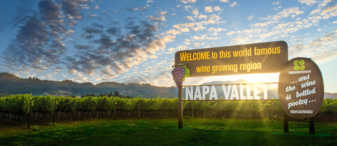 Napa Valley vineyards welcome sign