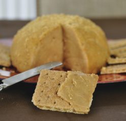 Peanut Butter Pie Ball Recipe. Great for parties! www.wishesndishes.com