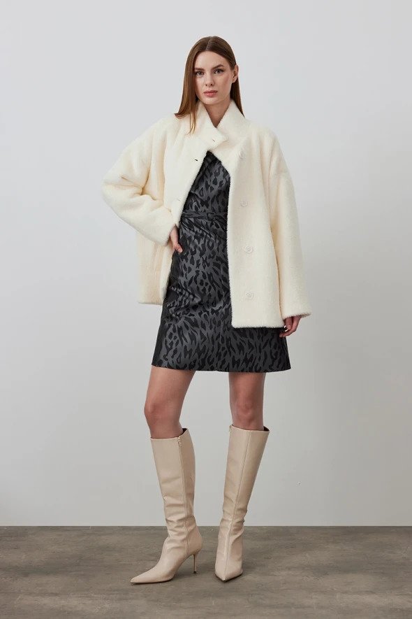 Plush Coat with Stand Collar - Ecru - 5