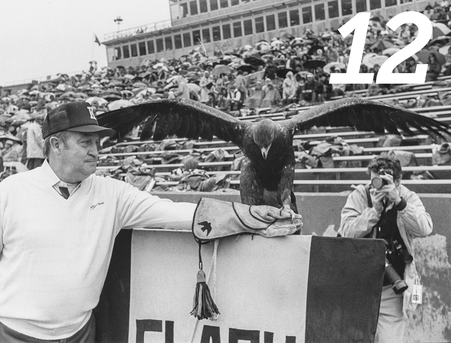 Wembli the 23-year-old Golden Eagle and his handler Earl Shriver Jr. in 1985