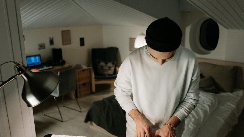 teen in his bedroom enjoys the benefits or learning the keyboard