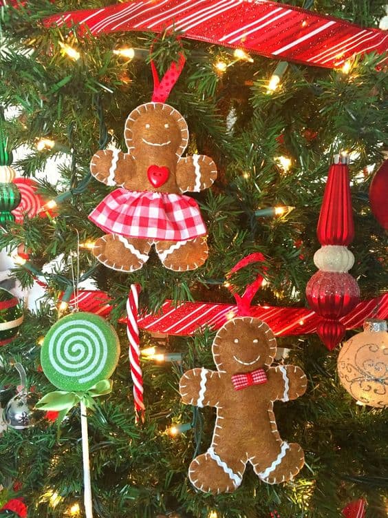 gingerbread-felt-ornaments