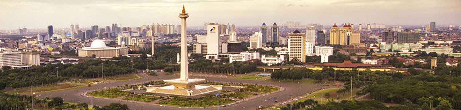 Travel Jakarta: 5 Can’t-Miss Landmarks & Religious Centers background image