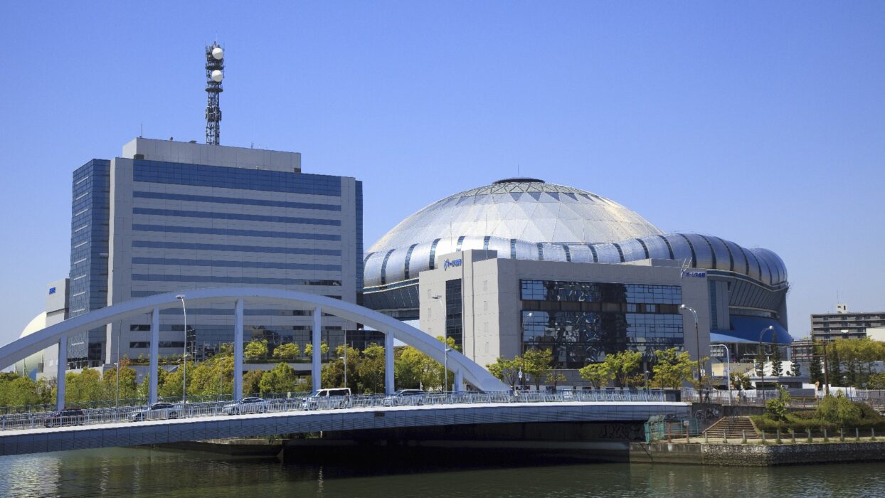 Penginapan Mesra Bajet: Temui Hotel Murah Berdekatan Kyocera Dome, Osaka background image