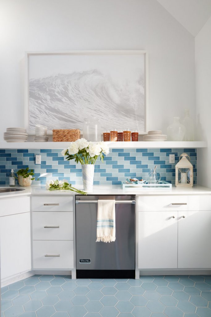 subway tile backsplash