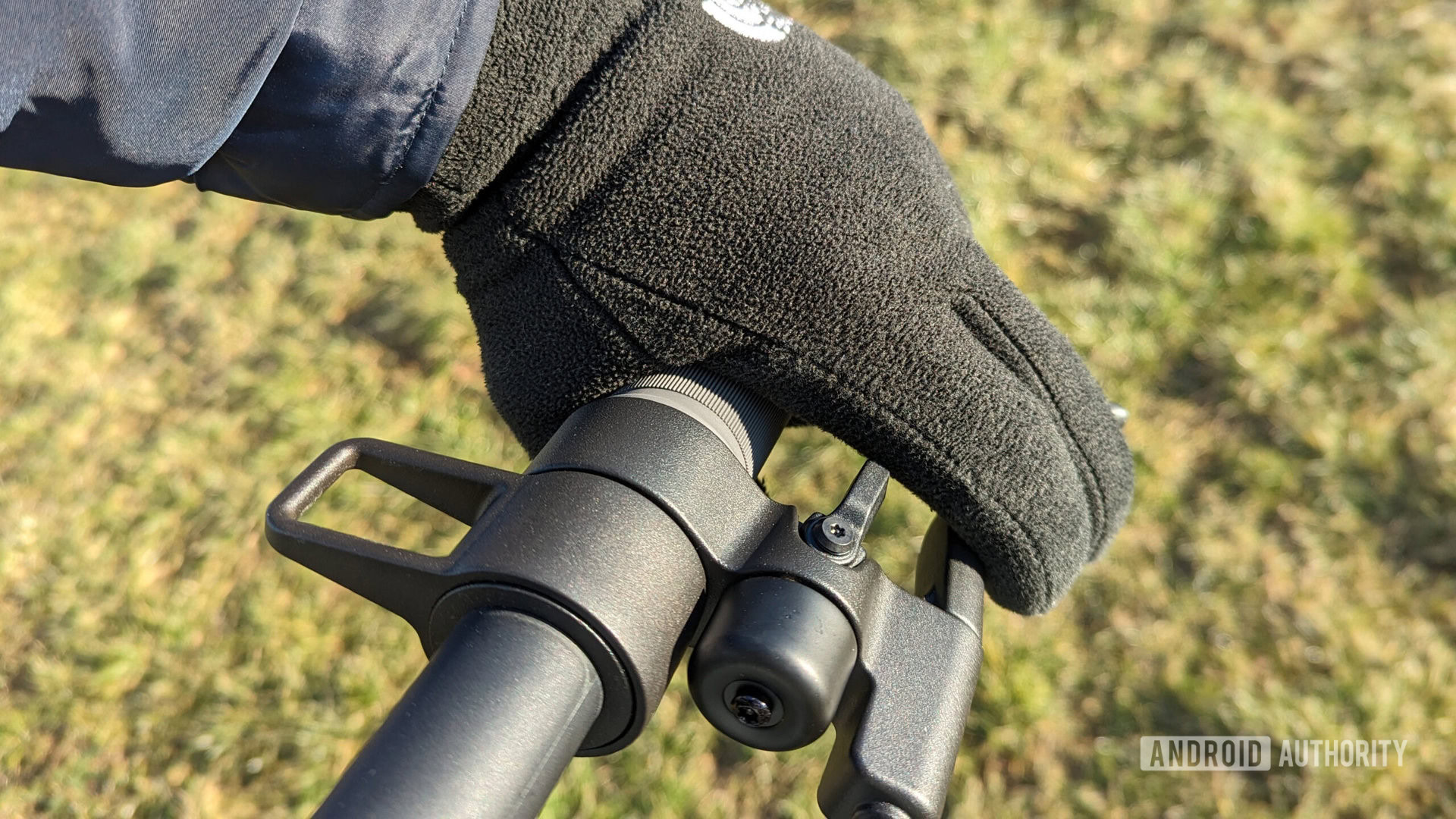 Xiaomi Electric Scooter 4 Ultra left handlebar grip detail