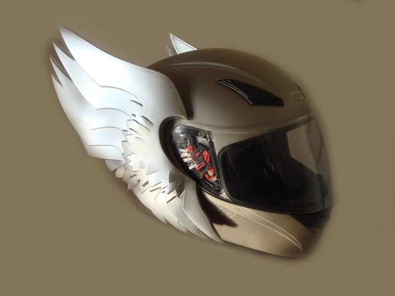 winged_motorcycle_helmet