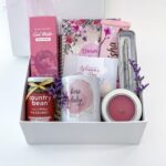 rakhi gift hampers for sisters