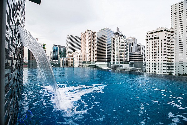 Rooftop Infinity Pool