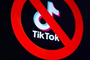 Bids Rush in For TikTok as Americans Scramble to Get the App