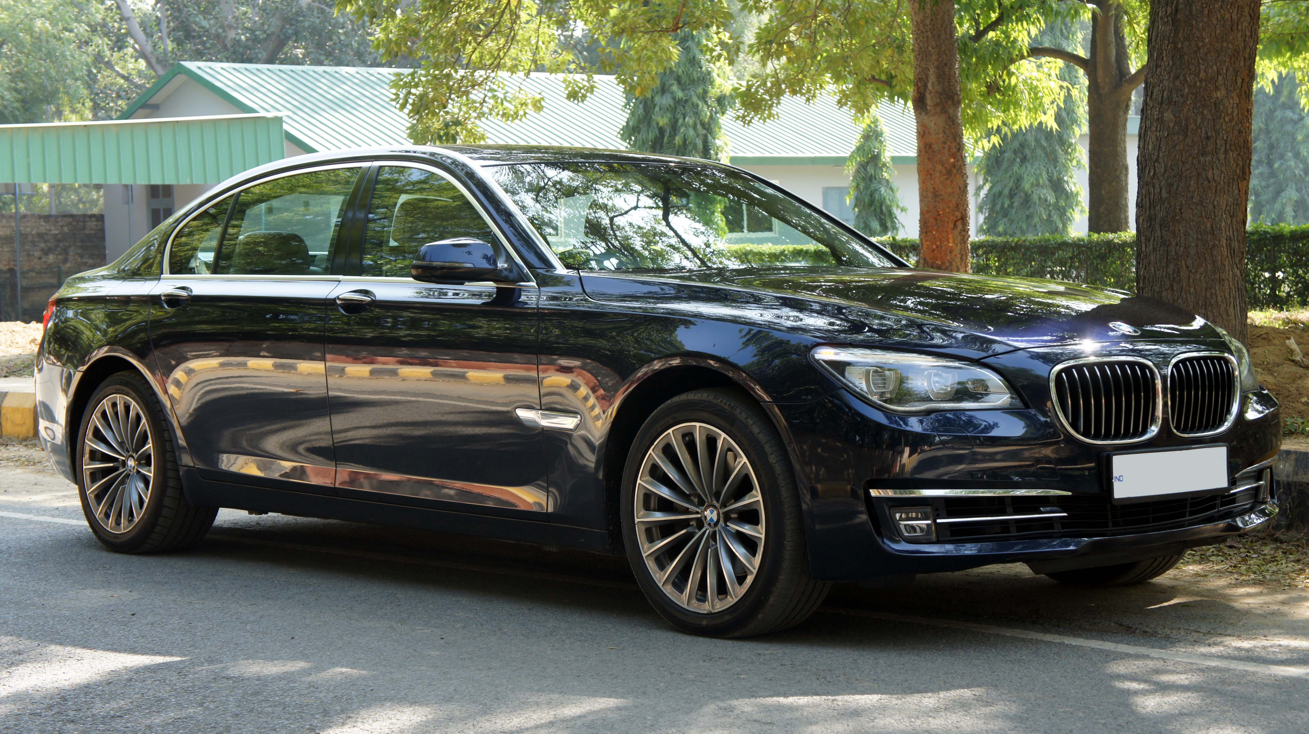 BMW 7 Series 730LD SIGNATURE