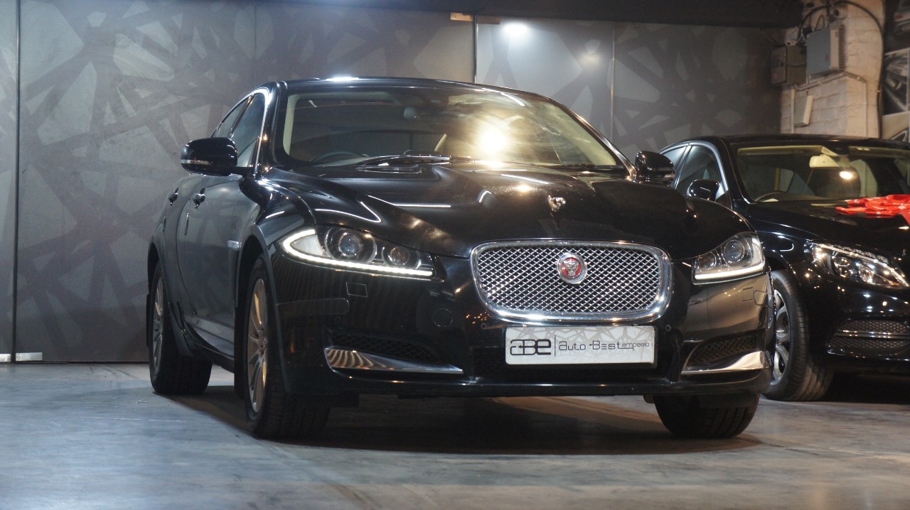 Jaguar XF 2.2 LUXURY