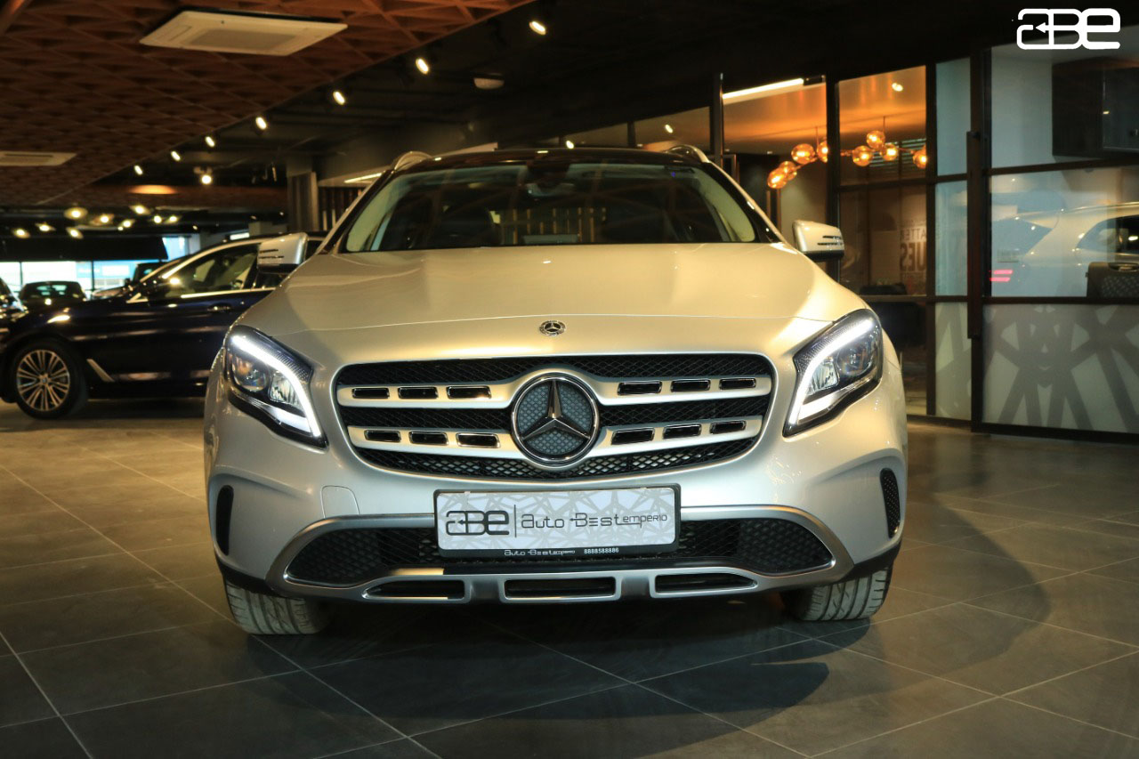 Mercedes-Benz GLA 200