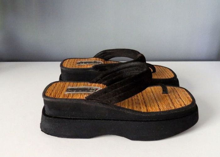 chinese laundry flip-flops shoe nostalgia