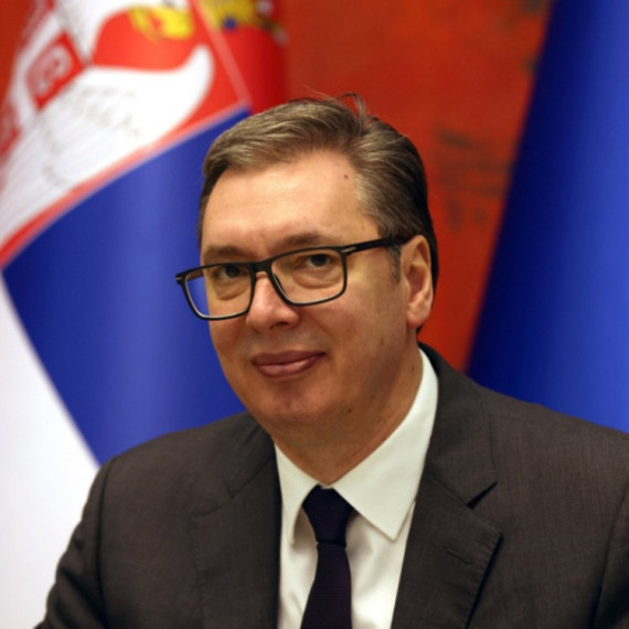 Oglasio se Vučić: Najlepša rođendanska čestitka koju sam dobio FOTO