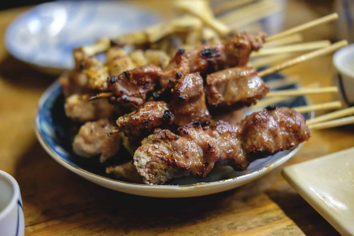 Pinchos americanos or meat skewers are just one Honduran food you need to try in Honduras.