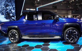 2024 Chevrolet Silverado EV HD Wallpapers