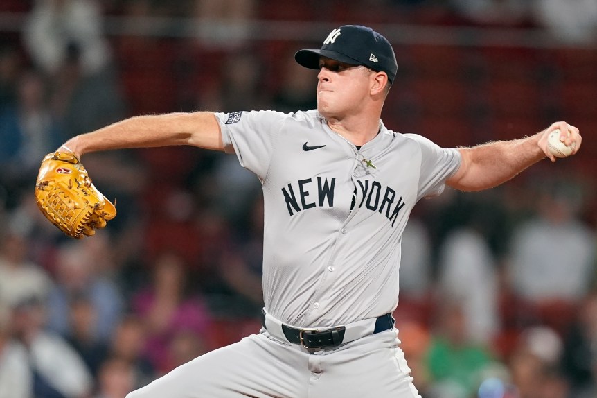 Yankees acquire relievers Mark Leiter Jr. and Enyel De Los Santos, deal ...