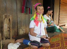 Padaung lady, Loikaw