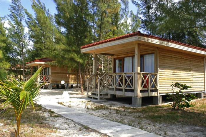 Accommodation in Cayo Levisa