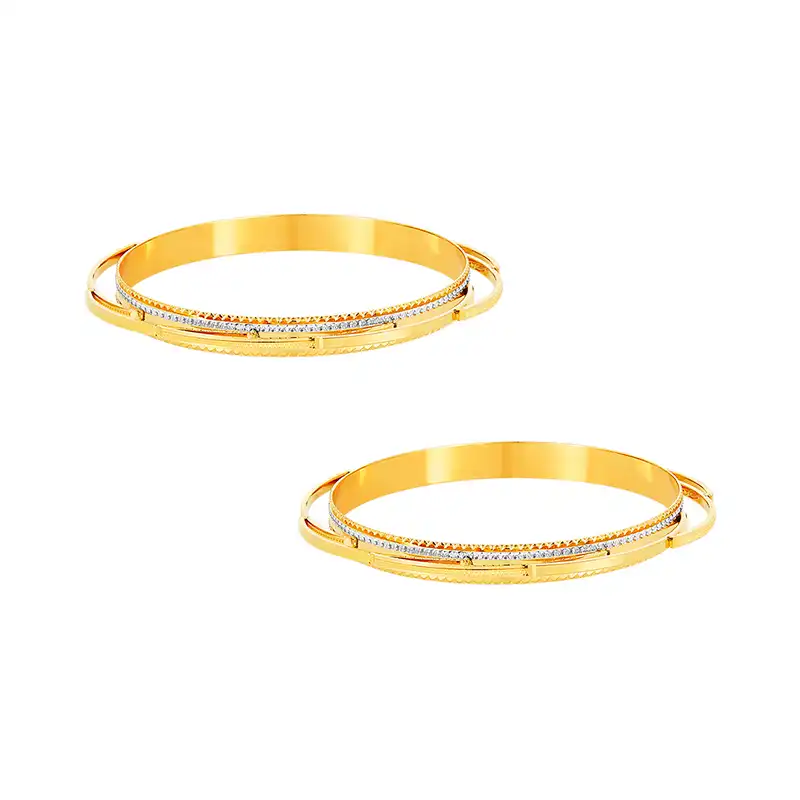 22k Two-Toned Gold Bangle Set Size: 2.5