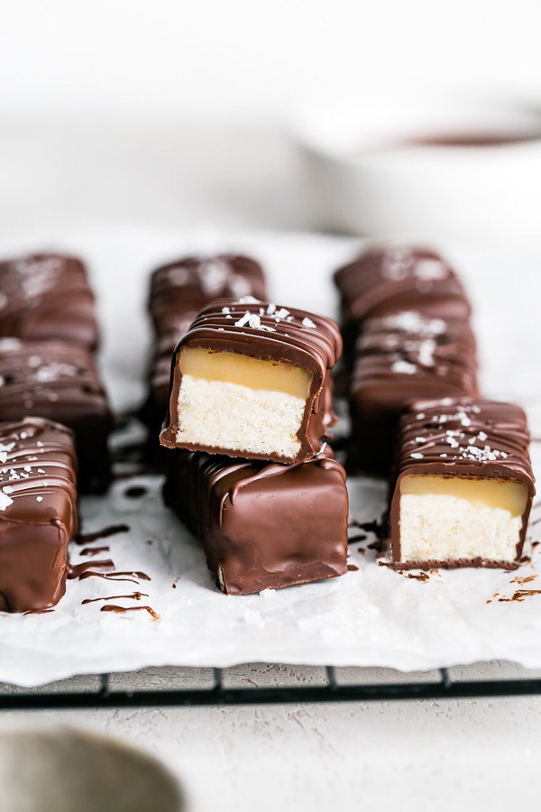 homemade-bite-size-twix-bars