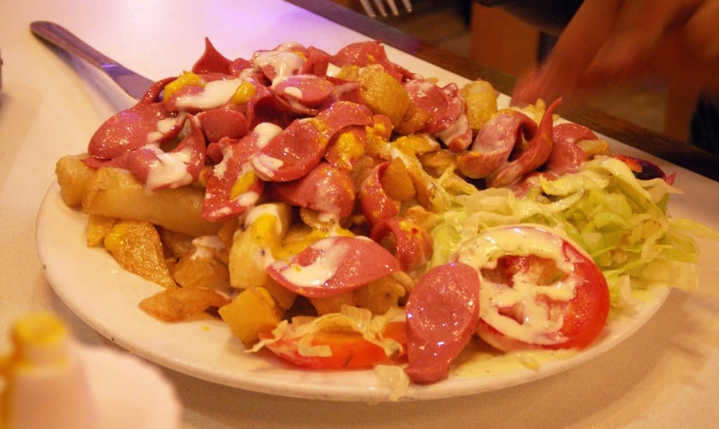 salchipapas-comidas-tipicas-bolivia