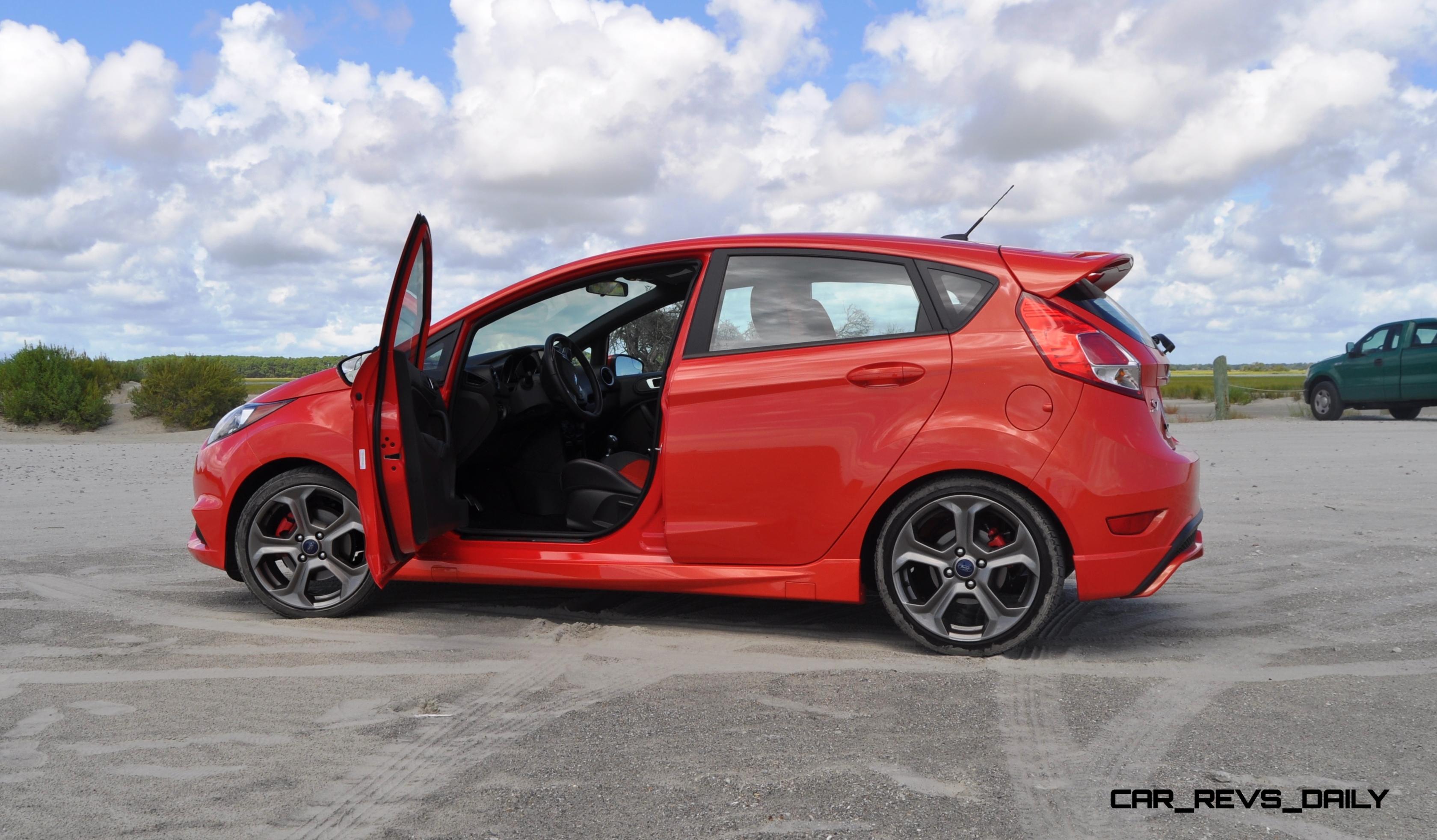 2015 Ford Fiesta ST 32