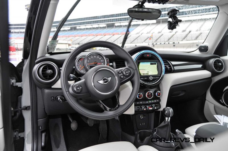 2015 MINI Cooper S Hardtop 4-Door Interior 2