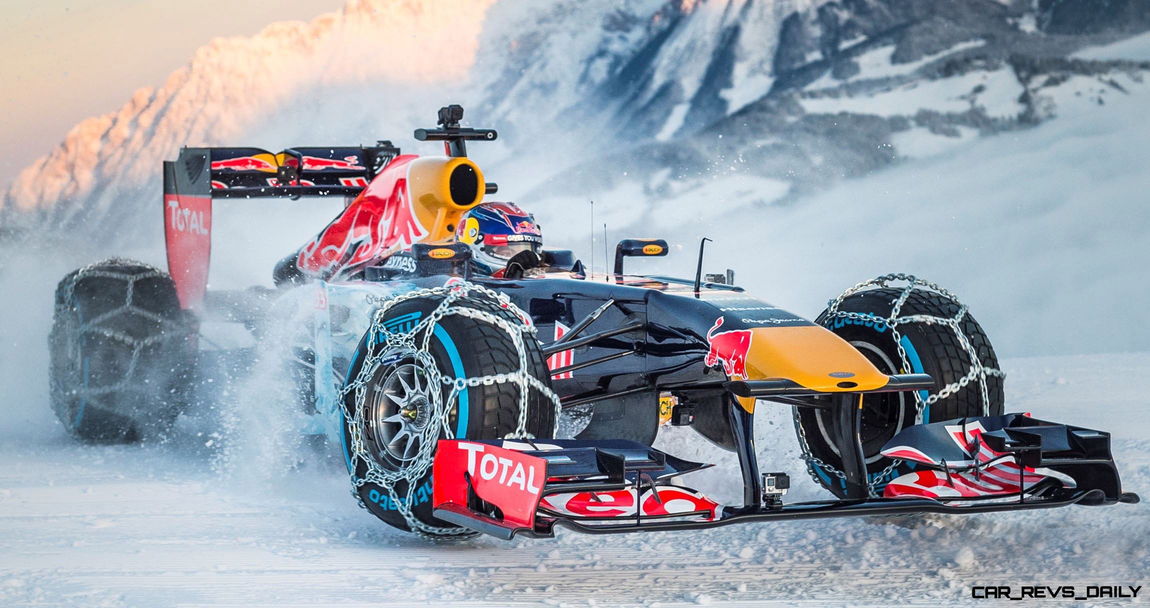 Max Verstappen performs during the F1 Showrun at the Hahnenkamm