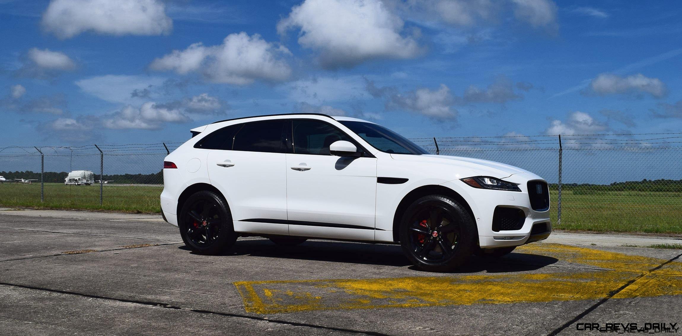 2017 Jaguar F-Pace S - White Exterior  109