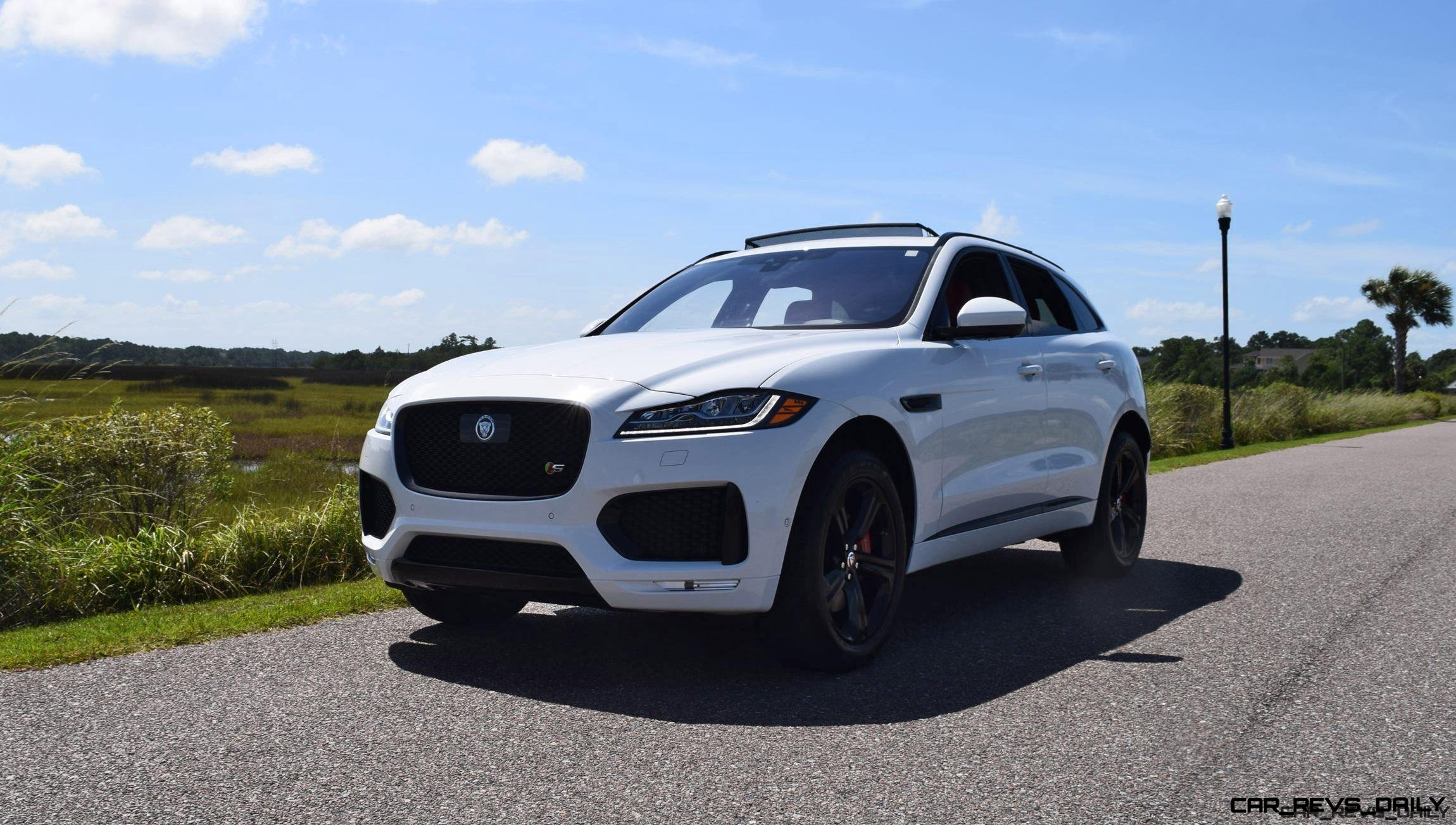 2017 Jaguar F-Pace S - White Exterior  66