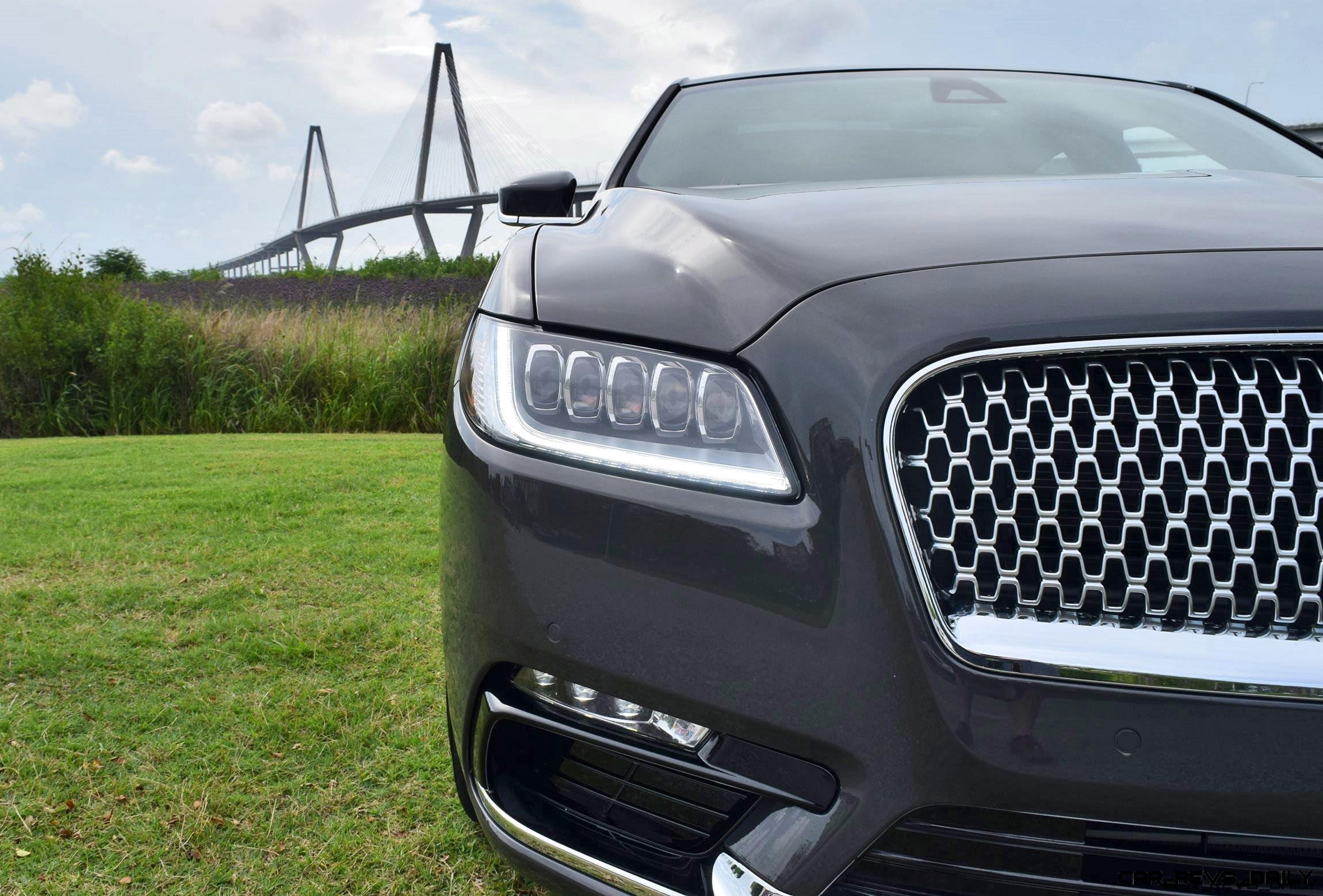 2017 Lincoln Continental 3