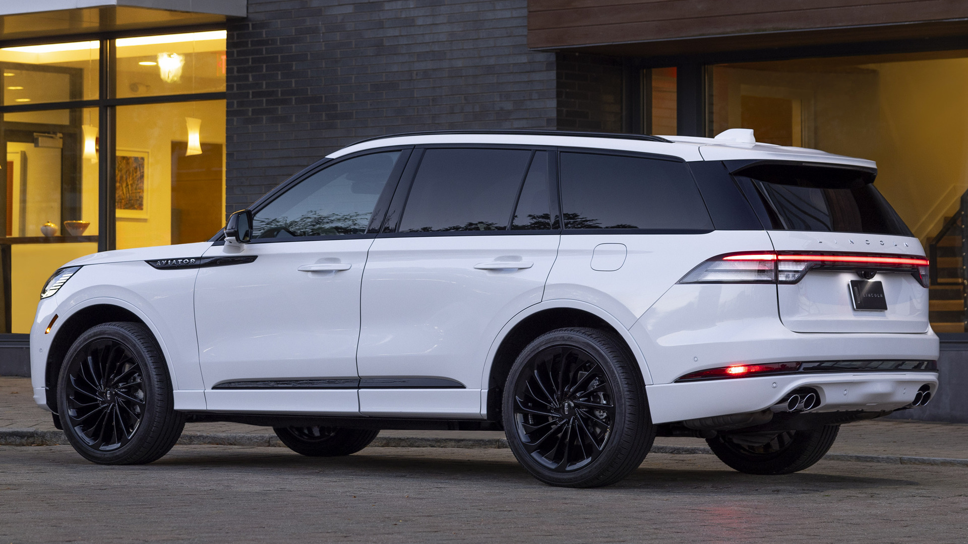 2025 Lincoln Aviator Reserve Jet Package Wallpapers and HD Images