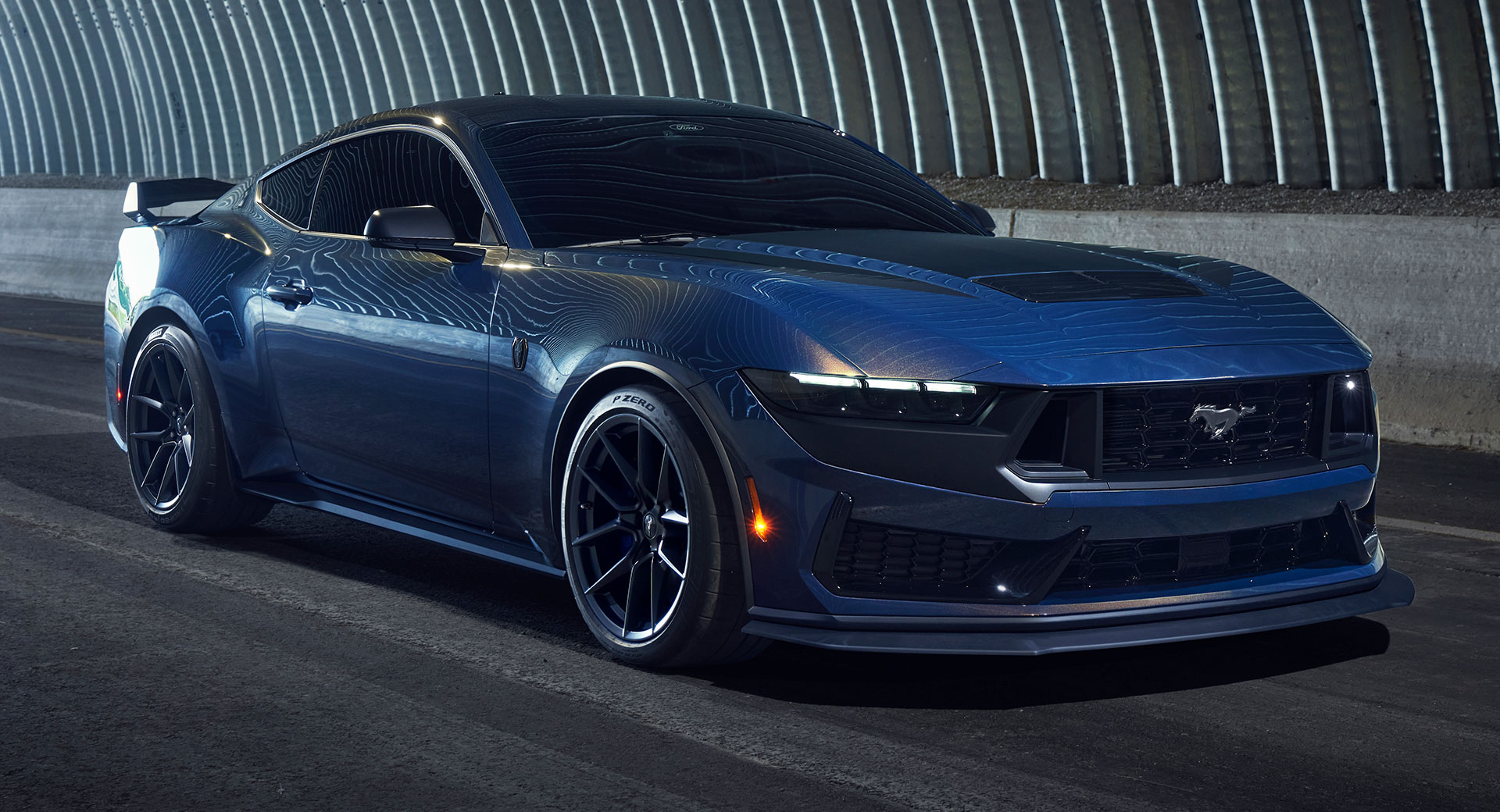 La Ford Mustang Dark Horse 2024 est le modèle V8 de 5,0 litres le plus axé sur la piste de tous les temps