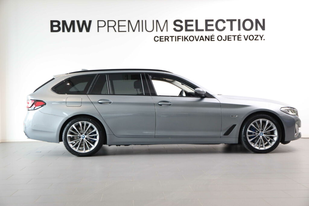 BMW 530e xDrive Touring